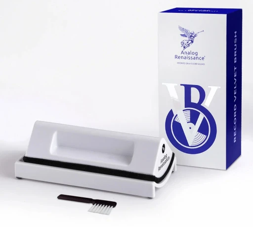 Analog Renaissance Щетка вельветовая Record Velvet Brush белая, AR7152