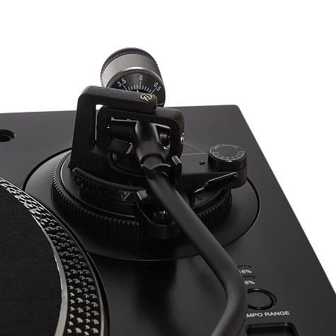 Audio-Technica AT-LP120X - тонарм и антискейтинг крупным планом