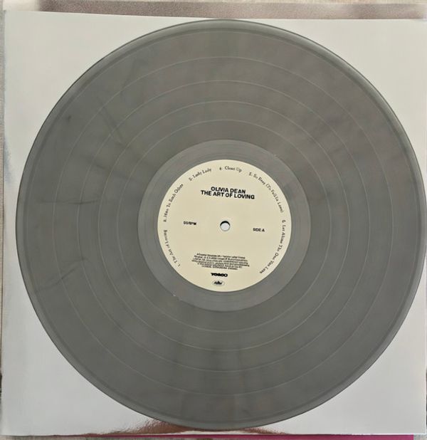 Виниловая пластинка OLIVIA DEAN THE ART OF LOVING ANNIVERSARY HALF-SPEED MASTERED SILVER VINYL EDITION